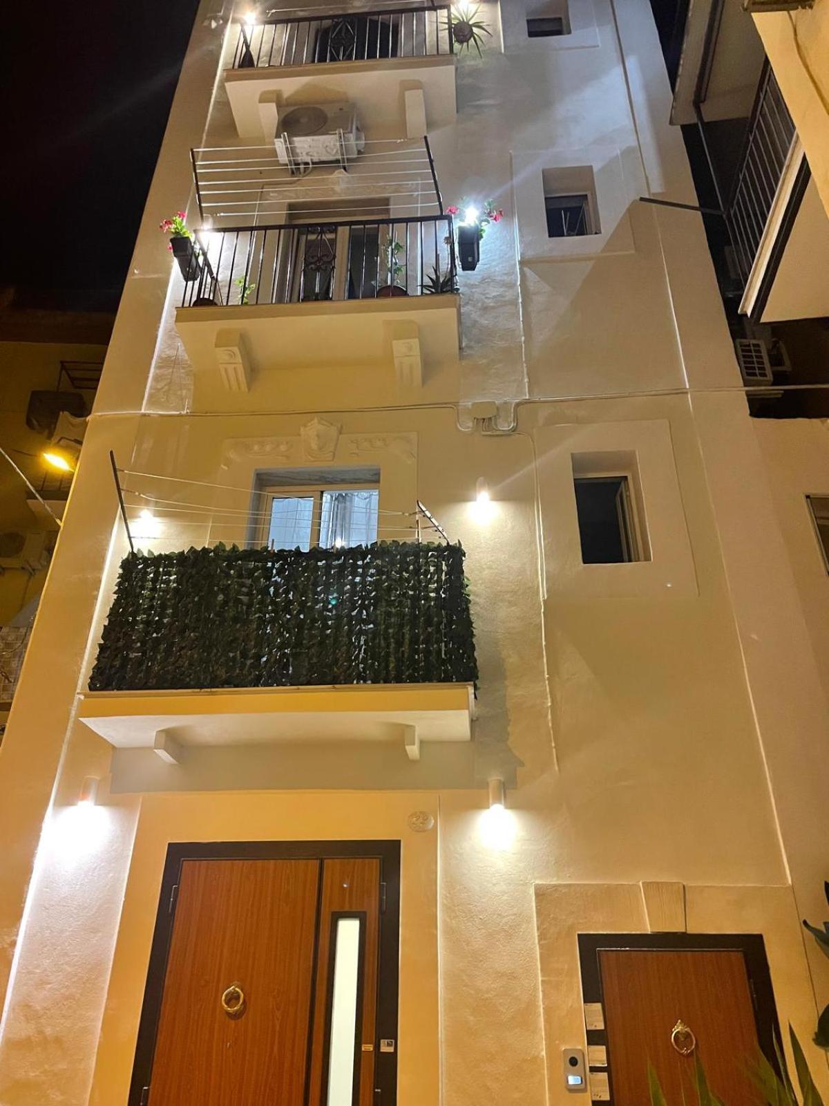 La Corte Del Castello Бари Экстерьер фото